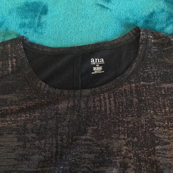 Shirt - Picture 4 of 4